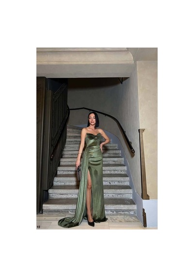 DefyModa Kadın Kadife Kumaş Straplez Yırtmaçlı Maxi Abiye Elbise Haki