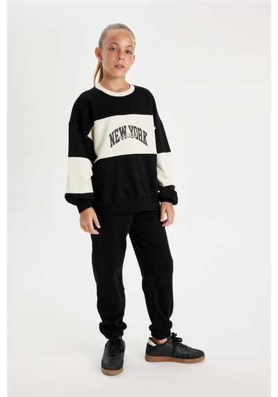 Defacto Kız Çocuk Siyah Oversize Geniş Kalıp Bisiklet Yaka Baskılı Sweatshirt D1105A824AUBK81 Siyah Defacto Kız Çocuk Siyah Oversize Geniş Kalıp Bisiklet Yaka Baskılı Sweatshirt D1105A824AUBK81 Siyah