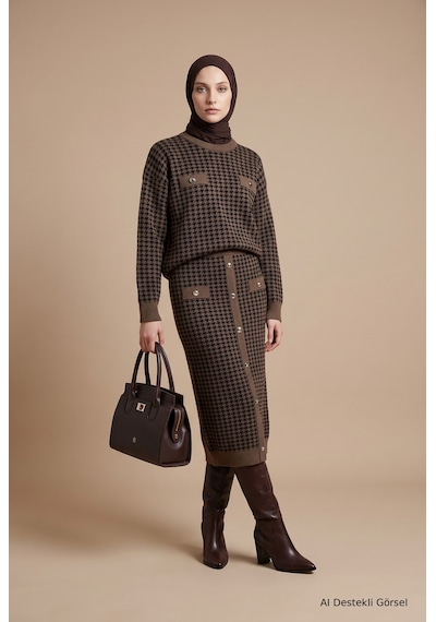 Armine Desenli Düğme Detaylı Triko Etekli İkili Triko Takım Vizon 22kd4214