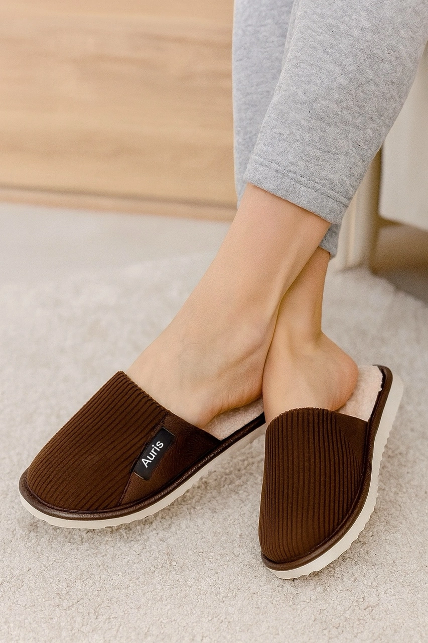 Ar-060 Unisex Kadife Kumaş İçi Kürklü Kışlık Ev Terliği Kahverengi