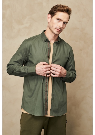 AC&Co / Altınyıldız Classics Erkek Haki Slim Fit Dar Kesim Düğmeli Yaka Gabardin Desenli Gömlek 4A2023100059HAKM Haki AC&Co / Altınyıldız Classics Erkek Haki Slim Fit Dar Kesim Düğmeli Yaka Gabardin Desenli Gömlek 4A2023100059HAKM Haki