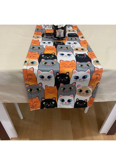 Renkli Kedi Figürlü, Yüksek Kaliteli Dijital Baskılı Runner, Dayanıklı, Modern Tasarım 40x110 Cm Çok Renkli