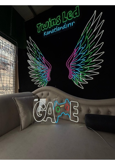 Game Yazılı Ve Şekilli Neon Tabela Çok Renkli