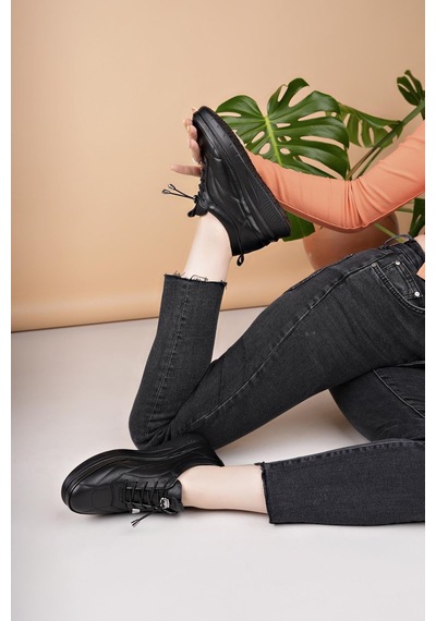 Nesilshoes Modessa 123 Siyah Lastik Bağcıklı Hakiki Soft Deri Kadın Ayakkabı