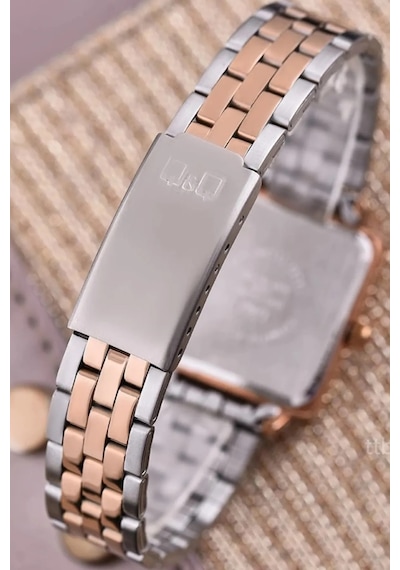 Q&q Qcg51414 Rose Gümüş Rakamlı Modern Kare Kadın Kol Saati