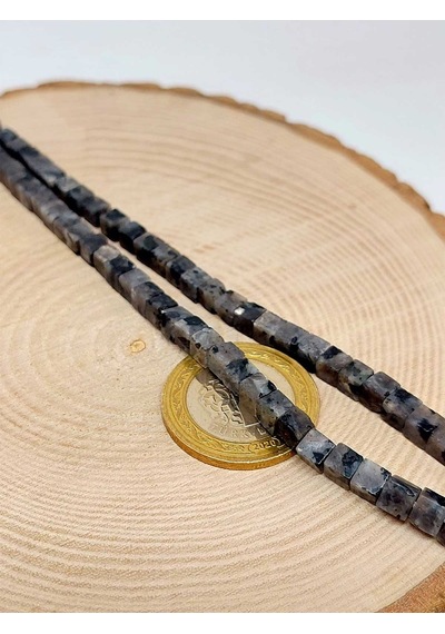 Spekrolit Taşı Küp Şekilli Dizi 4mm