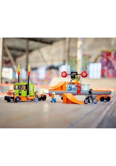 LEGO® City 60294 Stunt Show Truck 420 Parça