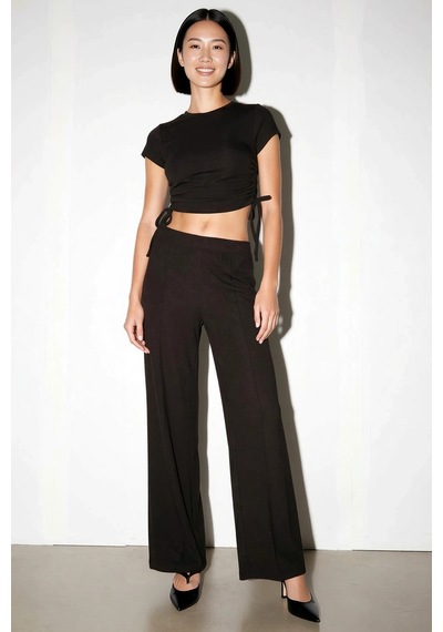 Benerly Kadın Kısa Kollu Bisiklet Yaka Crop Top İspanyol Paça Flare Panto Kahverengi Benerly Kadın Kısa Kollu Bisiklet Yaka Crop Top İspanyol Paça Flare Panto Kahverengi