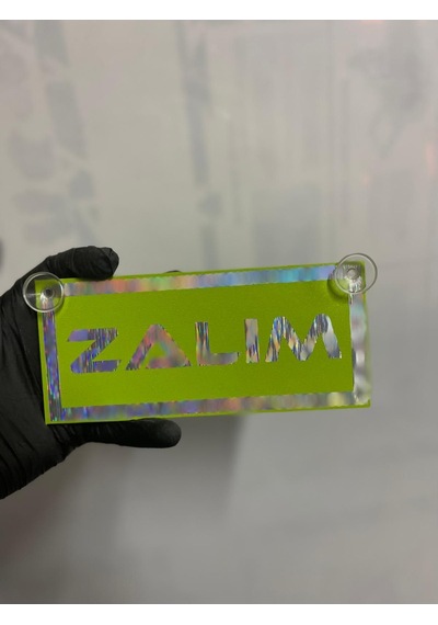 Yeşil Renk Üzeri Hologram Renk Zalım Yazılı Vantuzlu Cam Süsü