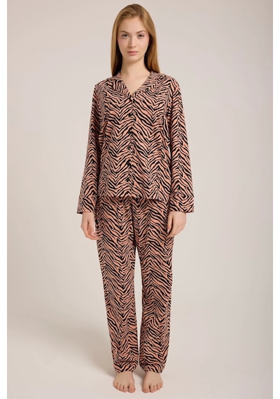 Kadın Kaplan Desenli Düğmeli Pijama Takımı Kahverengi