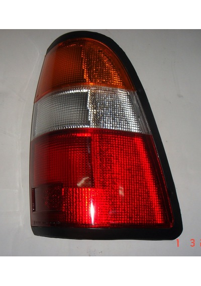Isuzu Tfr54 Stop Lambası Komple R Sağ Tayvan
