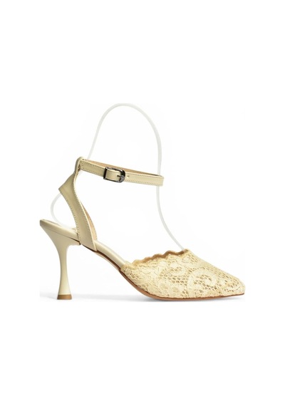 Fox Shoes Y752044206 Bej Dantelli İnce Topuklu Kadın Ayakkabı