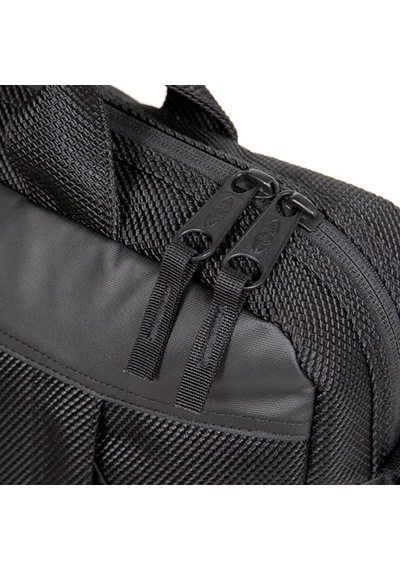 Eastpak Acton Cnnct Coat Omuz Notebook Laptop Çantası Ek42F80W Siyah