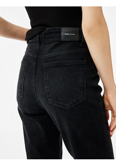 Koton Pamuklu Yüksek Bel Düğmeli Slim Fit Mom Jean Pantolon - Mom Jeans Siyah 5wal40043md Siyah