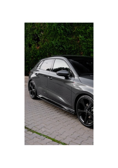 2025+ Audi A3 S Line Yan Marşpiyel Seti Piano Black Abs Yan Etek