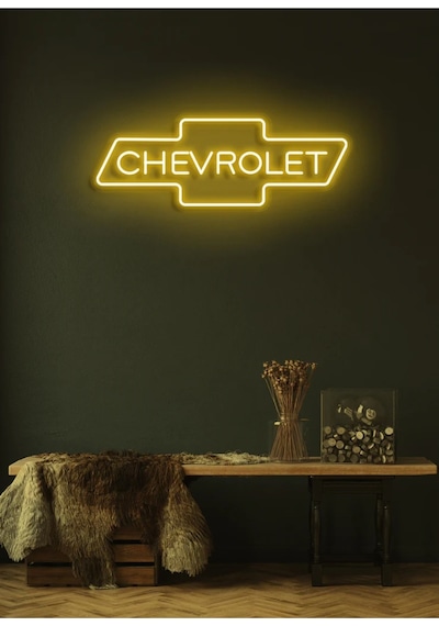 Rent A Carlara Özel Chevrolet Yazılı Neon Tabela Sarı
