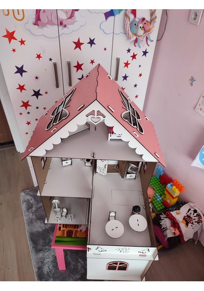 Ahşap Oyun Evi Kelebek Çatılı