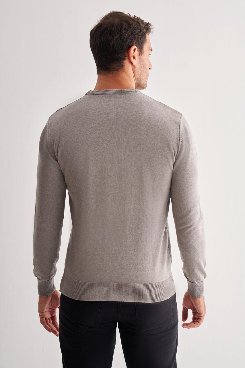 İmza Açık Gri Bisiklet Yaka Uzun Kol Cepsiz Comfort Fit Pamuklu Triko Kazak 1012255220 Silver Gri İmza Açık Gri Bisiklet Yaka Uzun Kol Cepsiz Comfort Fit Pamuklu Triko Kazak 1012255220 Silver Gri