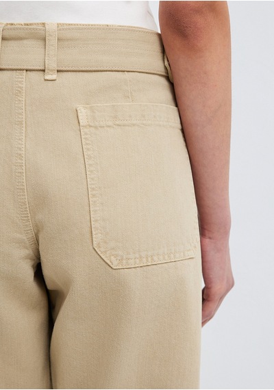 Mavi - Kemerli Bej Pantolon 1011183-70153 Bej