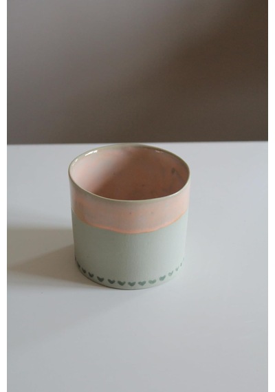 El Yapımı Porselen Kupa, Krem Beyaz, Kalp Desenli, 200 Ml, Modern Minimalist Tasarım, Saplı, Parlak Yüzey Beyaz - Çok Renkli El Yapımı Porselen Kupa, Krem Beyaz, Kalp Desenli, 200 Ml, Modern Minimalist Tasarım, Saplı, Parlak Yüzey Beyaz - Çok Renkli