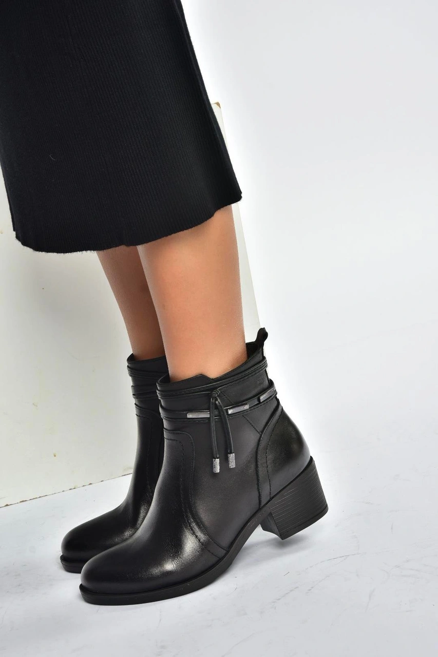 Fox Shoes T555703303 Siyah Hakiki Deri Kalın Topuklu Kadın Bot Siyah Deri-hakiki Deri