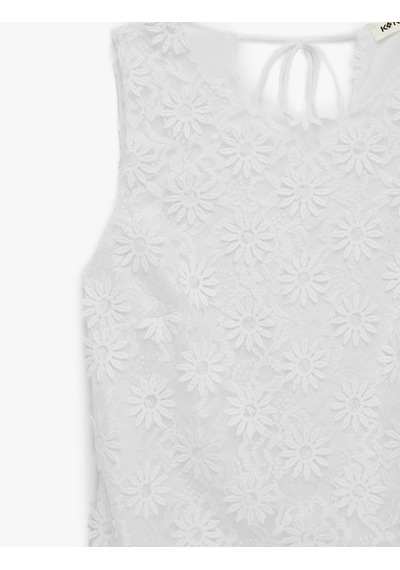 Koton Koton X Sibil Çetinkaya - Bağlamalı Pencere Detaylı Yuvarlak Yaka Kolsuz Çiçekli Dantel Mini Elbise Beyaz 6sak80116uk Koton Koton X Sibil Çetinkaya - Bağlamalı Pencere Detaylı Yuvarlak Yaka Kolsuz Çiçekli Dantel Mini Elbise Beyaz 6sak80116uk