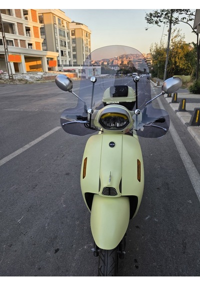 Motocam Rks Lt 50 Pro Ön Cam 2023-2026 Model 51cm Füme Renkli 4mm Elcikli Aparatsız