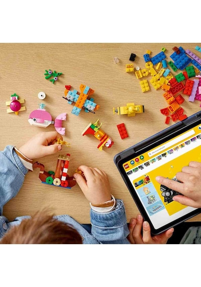 LEGO® Classic 11018 Yaratıcı Okyanus Eğlencesi 333 Parça