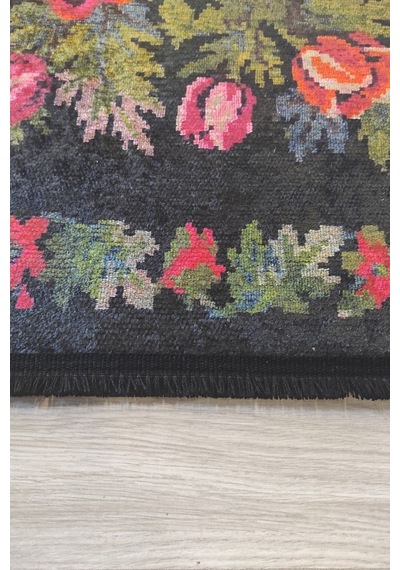 Karabağ Yolluk Yeşil Siyah Mutfak Halısı Yıkanabilir Kilim