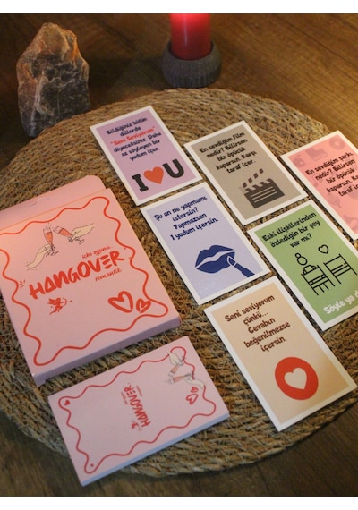 Hangover Romantik İçki Oyunu - Kese Hediyeli 45 Kart Çiftler İçin Eğlenceli Parti & Oyun Kartlarıhangover Romantik İçki Oyunu - Kese Hediyeli 45 Kart Çiftler İçin Eğlenceli Parti & Oyun Kartları