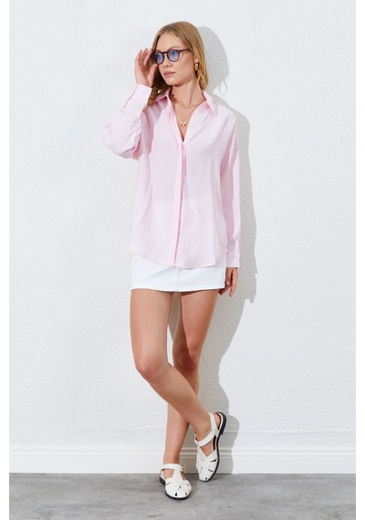 Manche Pudra Modal Soft Dokulu Yumuşak Gizli Pat Detaylı Oversize Kadın Gömlek Mks168262-01 Manche Pudra Modal Soft Dokulu Yumuşak Gizli Pat Detaylı Oversize Kadın Gömlek Mks168262-01