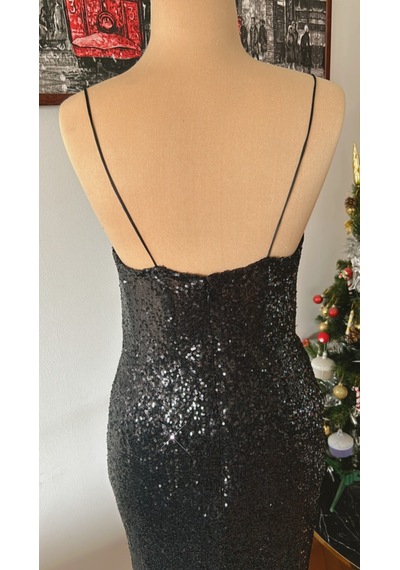 Chica Rosa Fashion Siyah Pullu Askılı Midi Elbise