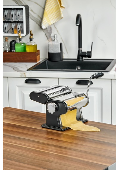 3 Fonksiyonlu Hamur Erişte Makarna Kesme Makinesi Siyah Ckr3845