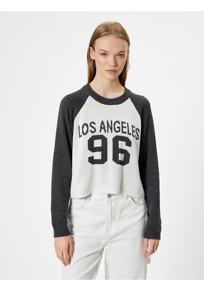 Koton Bisiklet Yaka Kazak Kolej Desenli Bisiklet Yaka Reglan Kollu Ekru 5wal90064ıt Ekru
