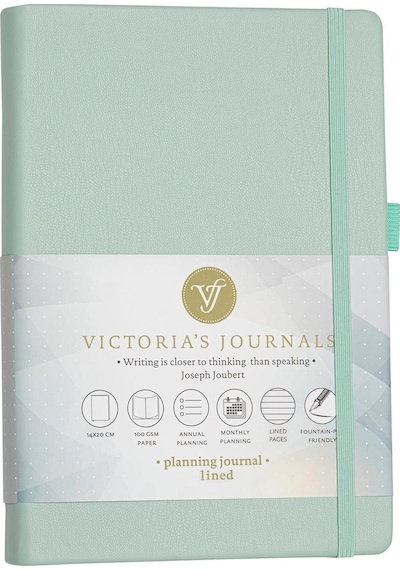 Vj Smyth Sert Kapak Planlayıcı Defter 14x20 Cm 100 Gr. Krem 96 Yp. Çizgili Yeşil