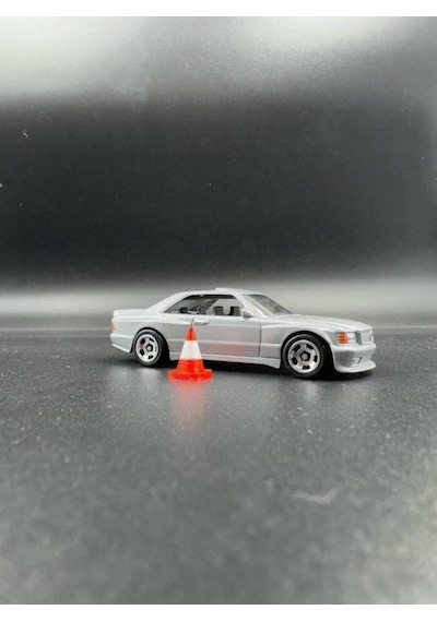 1:64 Ölçekli Diaroma Trafik Aksesuarı Dubalar - Turuncu & Beyaz 10 Adet