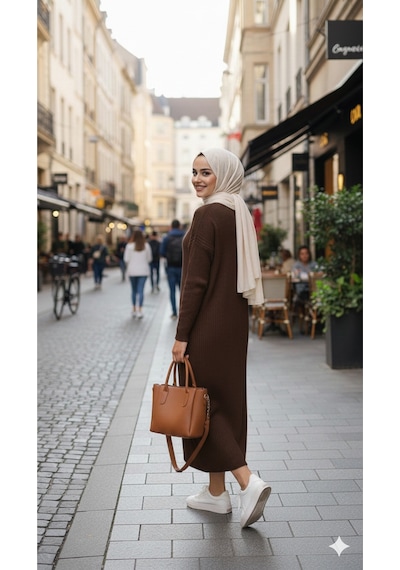 Sonbaharmoda Kadın Uzun Triko Elbise %100 Akrilik Bisiklet Yaka Rahat Ve Şık Kışlık Model Kahverengi