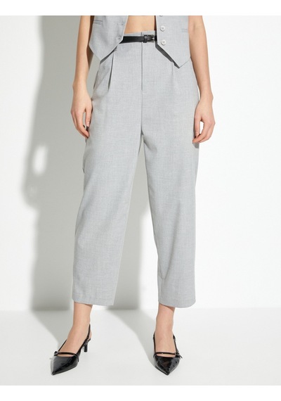 Koton Culotte Pantolon Kemerli Yüksek Bel Cep Detaylı Viskon Karışımlı Gri 4sak40179pw 4SAK40179PW023 Gri Koton Culotte Pantolon Kemerli Yüksek Bel Cep Detaylı Viskon Karışımlı Gri 4sak40179pw 4SAK40179PW023 Gri