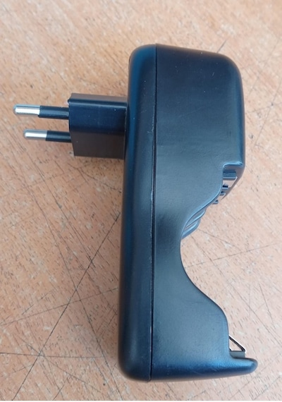 Gema Pil Şarj Cihazı Model Digi511 -9 Volt Pil Batarya Şarj