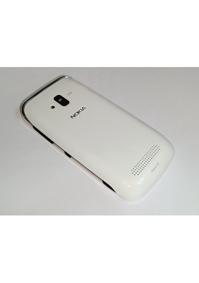 Nokia 610 Full Kasa Kapak Tuş Takımı N610 Uyumlu Beyaz Renk Orta
