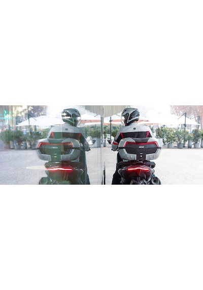 Gıvı V58n Motosiklet Arka Çanta Açık Gri 58lt Gri