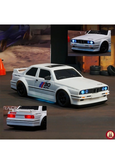 Oyuncak Bmw E30 Drift Araba 4x4 Uzaktan Kumandalı Araba 2.4ghz Şarjlı Led Işıklı 15 Km Hız Araba Beyaz