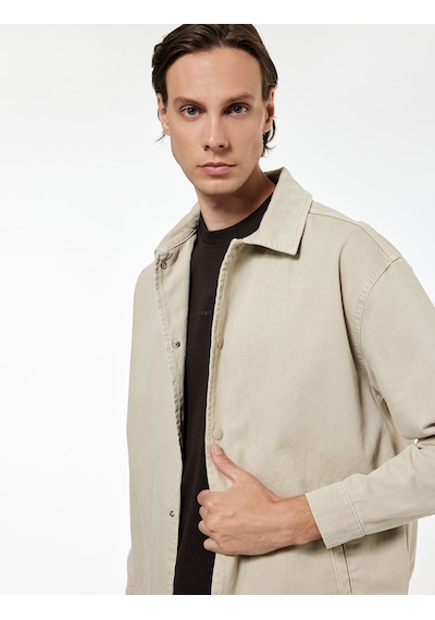 Koton Pamuklu Cepli Bel Detaylı Gömlek Yaka Düğmeli Yıkamalı Oversize Jean Ceket Bej 6wam50002nd Ekru Koton Pamuklu Cepli Bel Detaylı Gömlek Yaka Düğmeli Yıkamalı Oversize Jean Ceket Bej 6wam50002nd Ekru