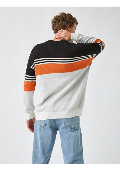 Koton Oversize Kolej Desenli Kazak Siyah Desenli 2kam91005ht Siyah