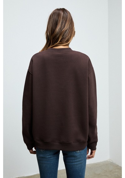 Grımelange KARIUS Kadın Organik Pamuklu İçi Polarlı Oversize Yuvarlak Yakalı Koyu Kahverengi Sweatshirt