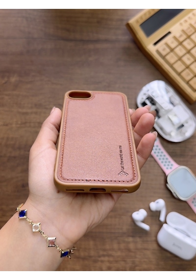 Apple iPhone 7 Uyumlu Premium Deri Dokulu Darbelere Karşı Dayanıklı Nazal Silikon Kılıf Kahverengi