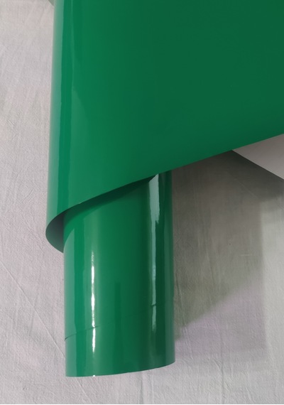 Yeşil Renk Dayanıklı Araç Motor Mobilya Folyosu 126cm X 30 Cm