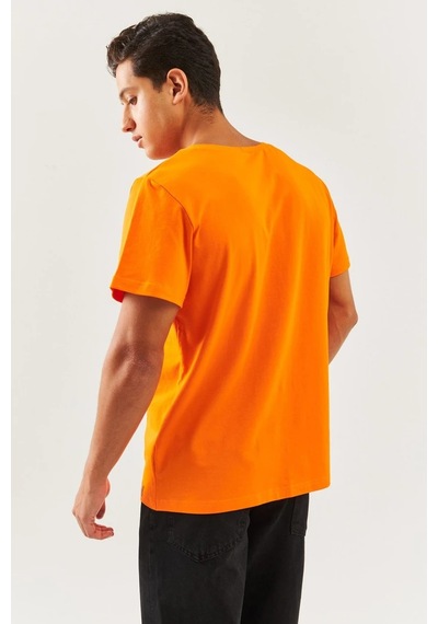 Erkek Oversize Rahat %100 Pamuklu Penye Bisiklet Yaka Kısa Kol Basic T-shirt Turuncu