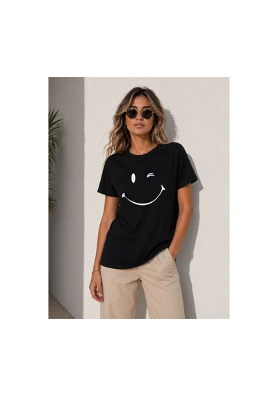 Butik İstanbul Minimal Gülümseyen Yüz Baskılı Tişört Kısa Kol Yazlık T-shirt - Siyah Butik İstanbul Minimal Gülümseyen Yüz Baskılı Tişört Kısa Kol Yazlık T-shirt - Siyah