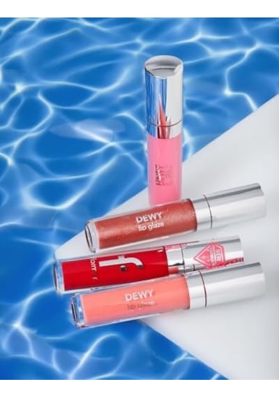 Dewy Lip Glaze Parlak & Dolgun Görünüm Veren Yapışmayan Dudak Parlatıcısı 009 Vıbrant Red 0